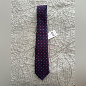 The Tie Factory NWT Antonia Collection Navy & Red Polka Dot Tie w/Pocket Square